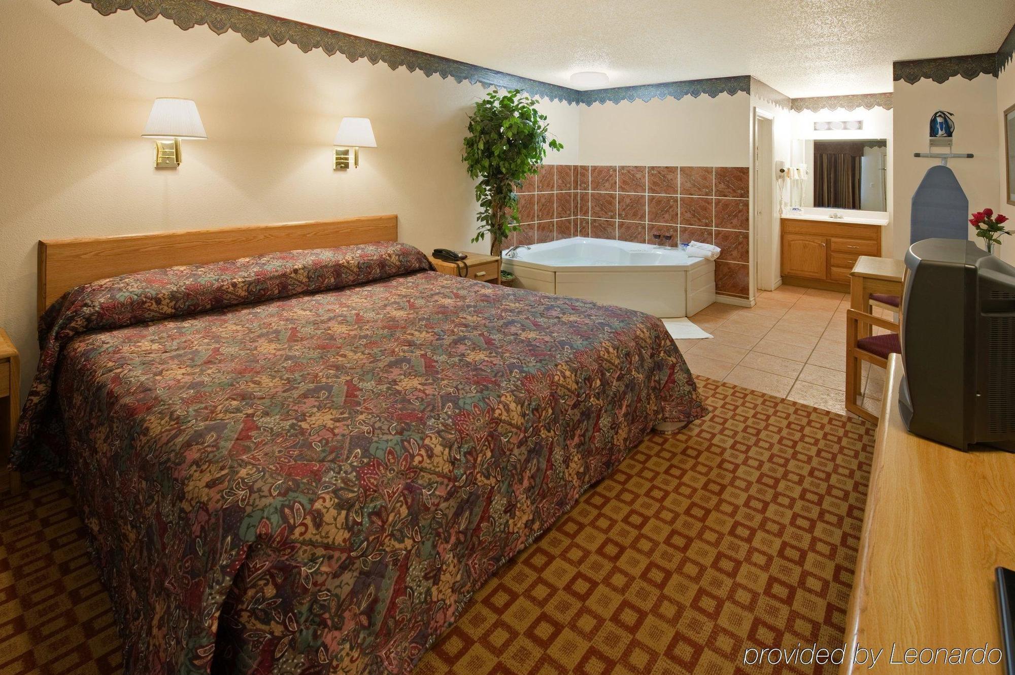 Americas Best Value Inn וות'רפורד מראה חיצוני תמונה