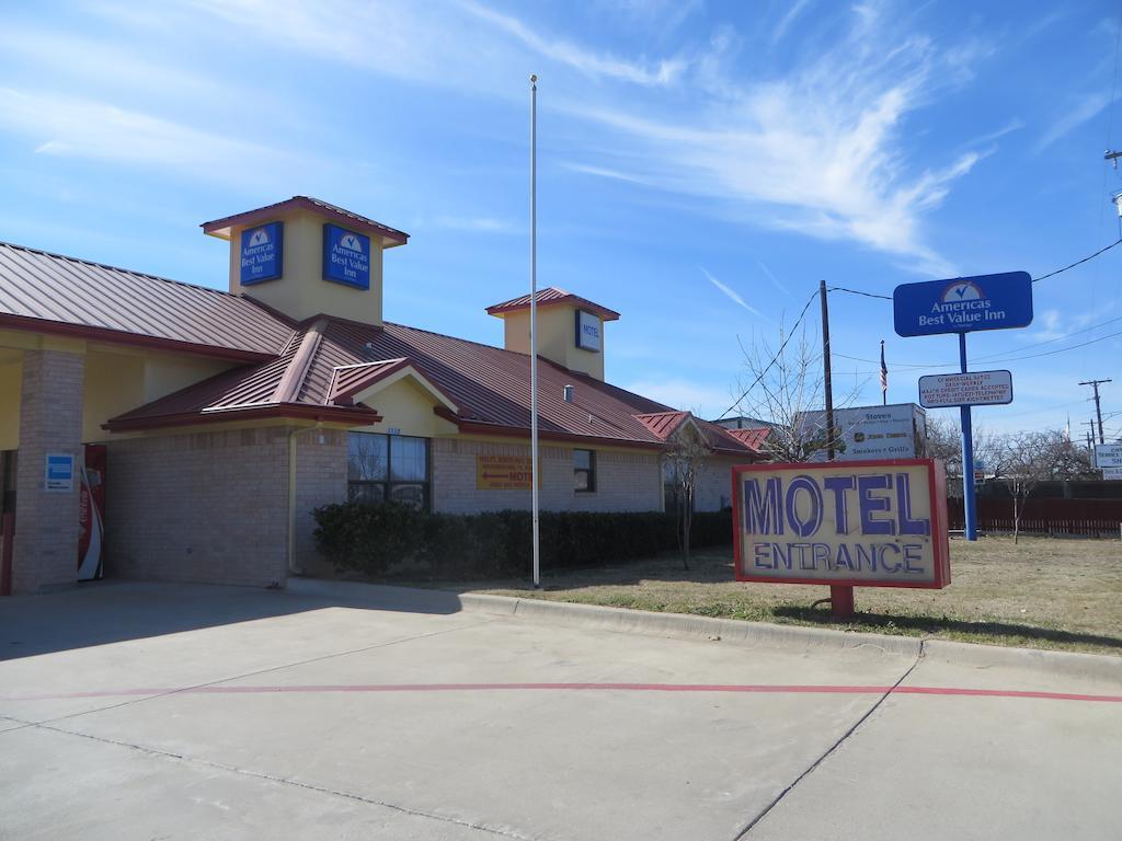 Americas Best Value Inn וות'רפורד מראה חיצוני תמונה