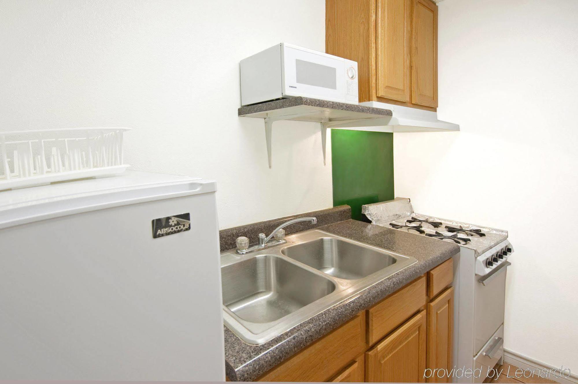 Americas Best Value Inn וות'רפורד מראה חיצוני תמונה